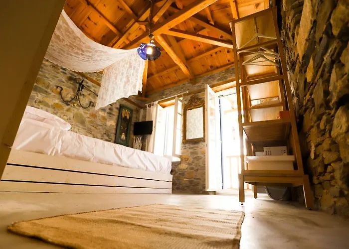 Villea Seaview Skopelos Town